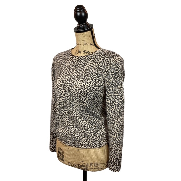 Vertical Design 2-Ply Cashmere Sweater - Picture 4 of 10